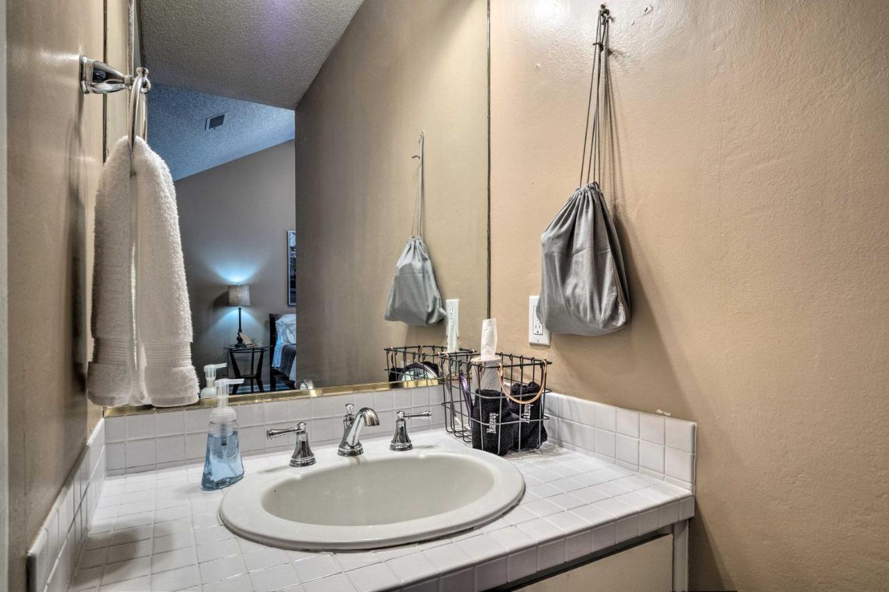 Horseshoe Bay Resort Townhome - Near Lake Lbj! ภายนอก รูปภาพ